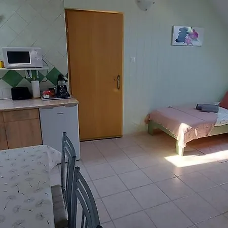 Apartment Jokai Vendeghaz Egerszalok