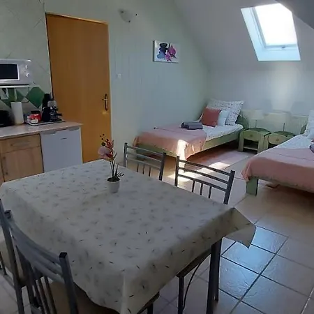 Apartment Jokai Vendeghaz