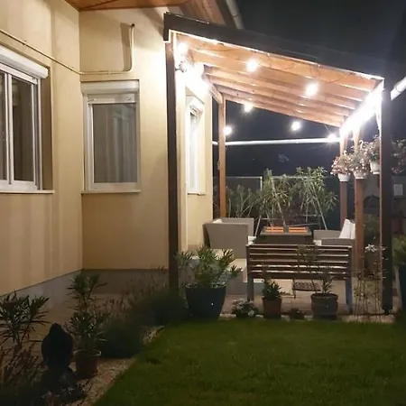 Jokai Vendeghaz Apartment *