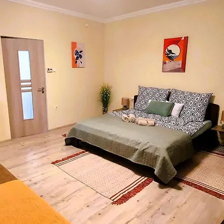 Jokai Vendeghaz Apartment