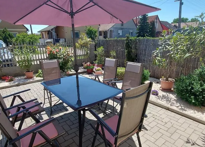 Jokai Vendeghaz * Egerszalók