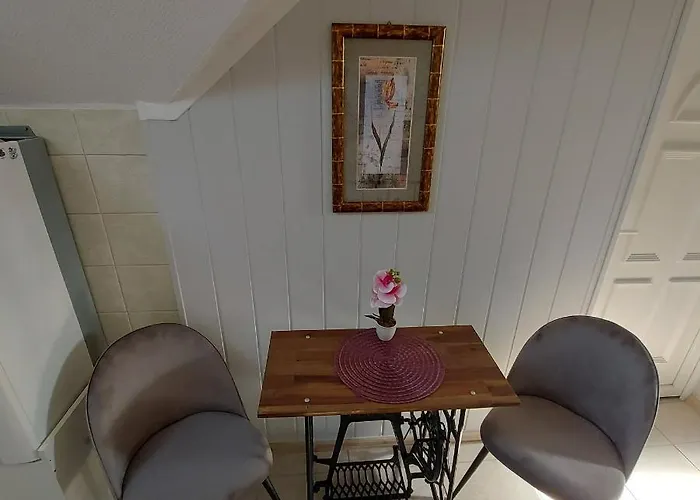 Jokai Vendeghaz * Egerszalók