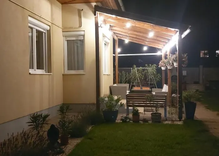 Jokai Vendeghaz Lejlighed *